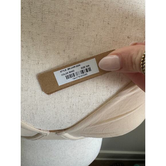 SKIMS Unlined Demi Bra Size 32B - Picture 3 of 3